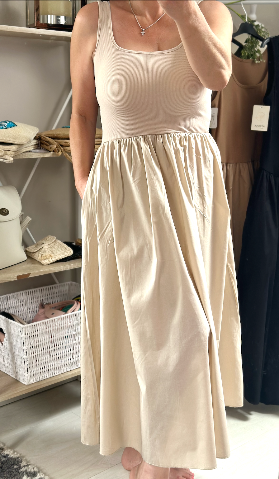 Made in Italy Beige Square Neck Sleeveless Pocket Dress