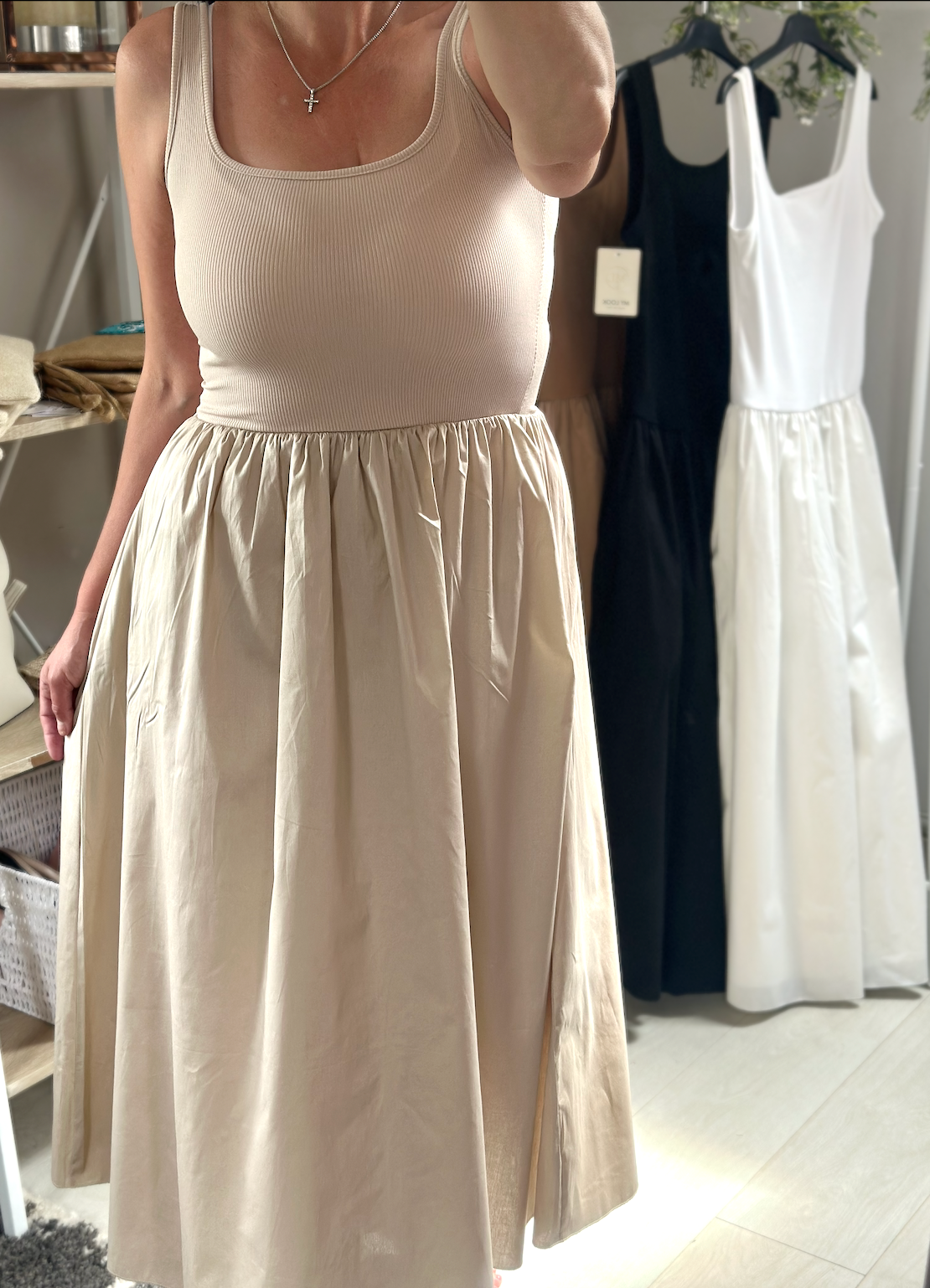 Made in Italy Beige Square Neck Sleeveless Pocket Dress