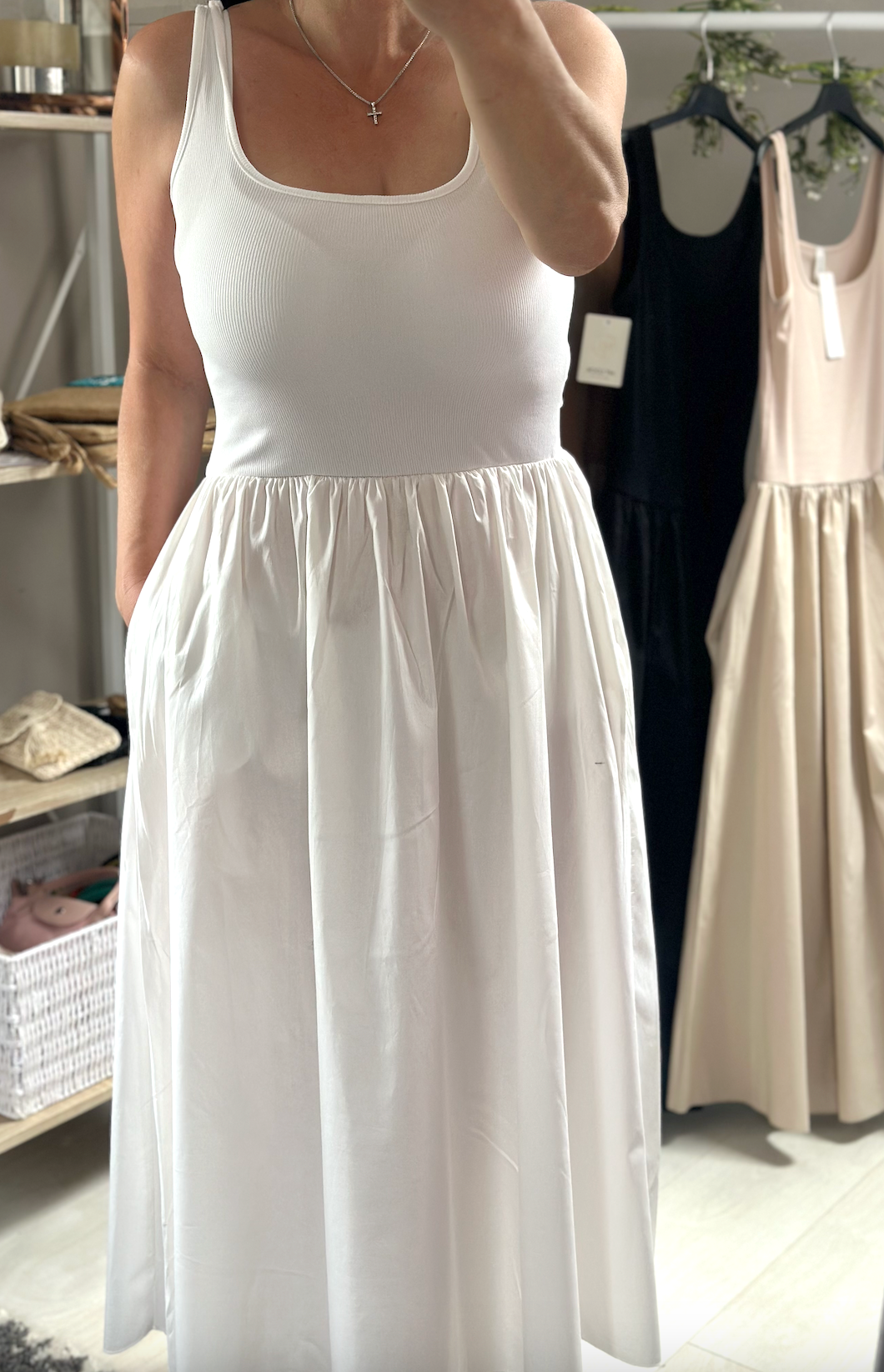Made in Italy White Square Neck Sleeveless Pocket Dress