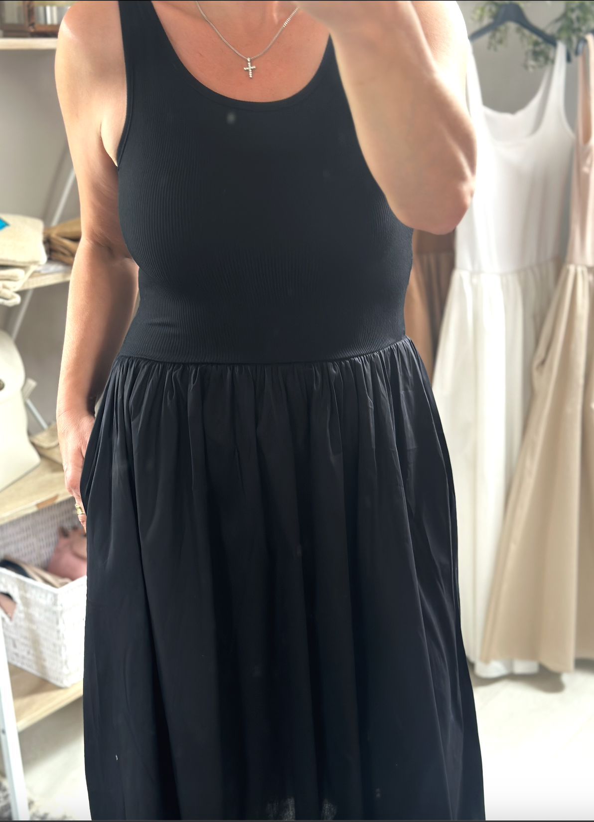 Made in Italy Black Square Neck Sleeveless Pocket Dress