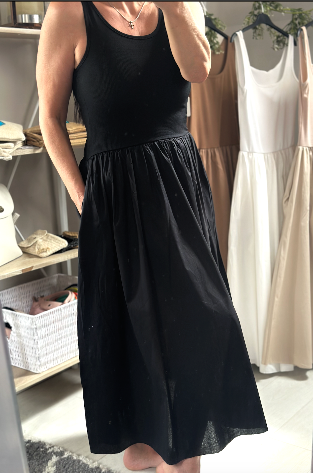 Made in Italy Black Square Neck Sleeveless Pocket Dress