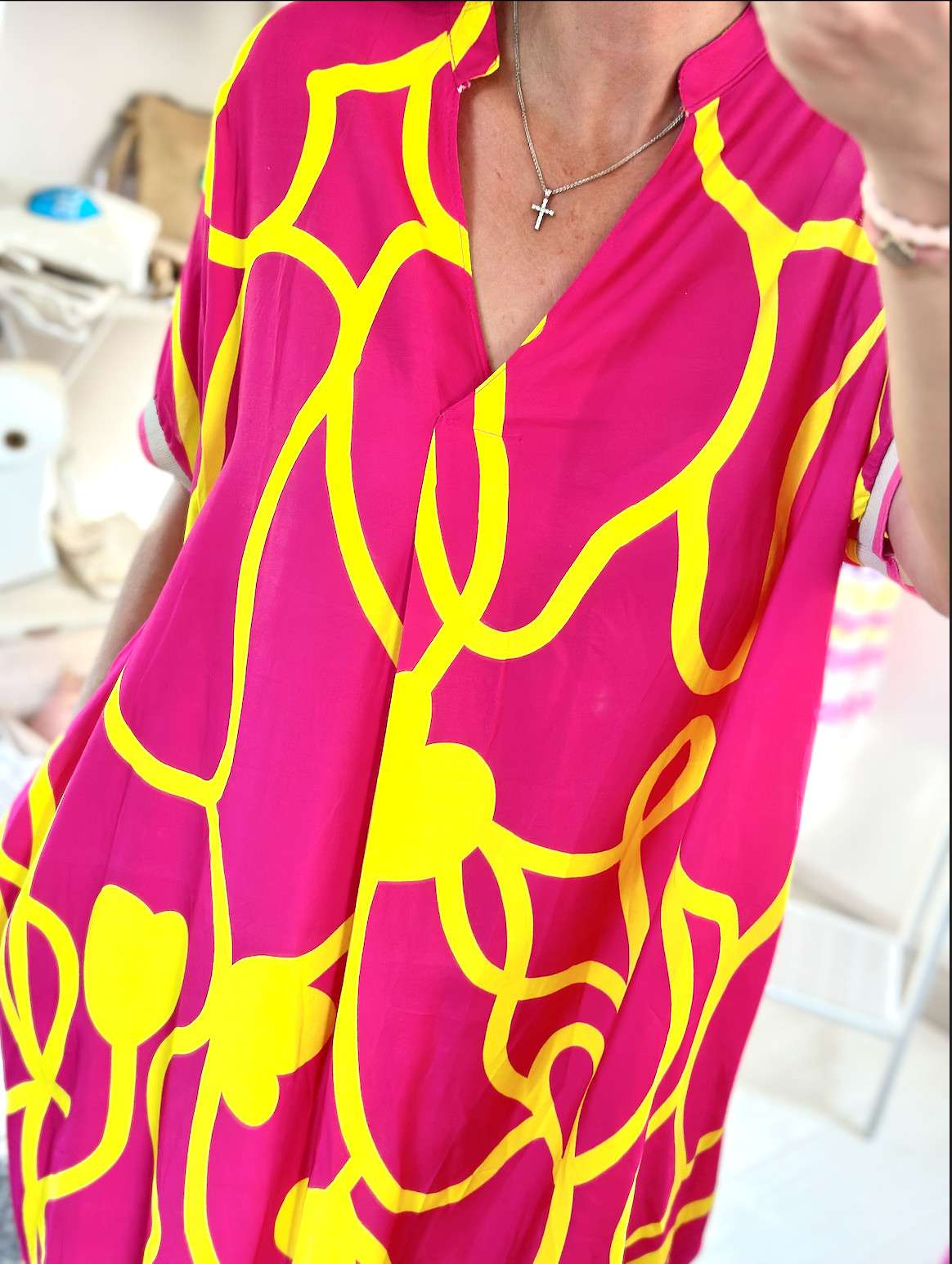 Made in Italy Pink and Yellow Heart Print Side Pocket V-Neck Tunic
