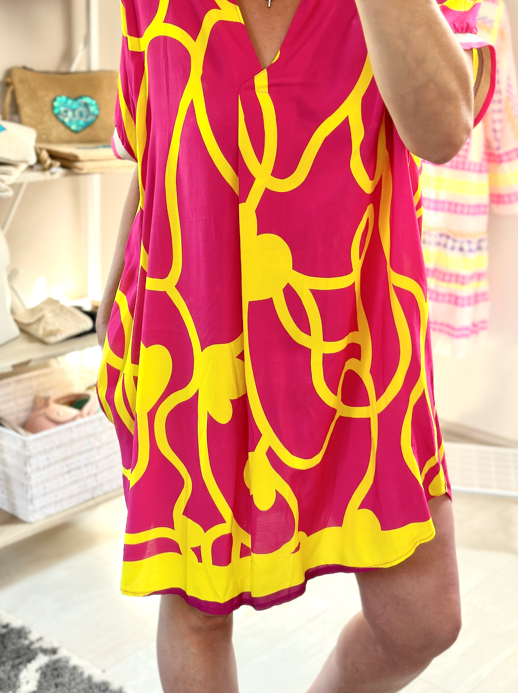 Made in Italy Pink and Yellow Heart Print Side Pocket V-Neck Tunic