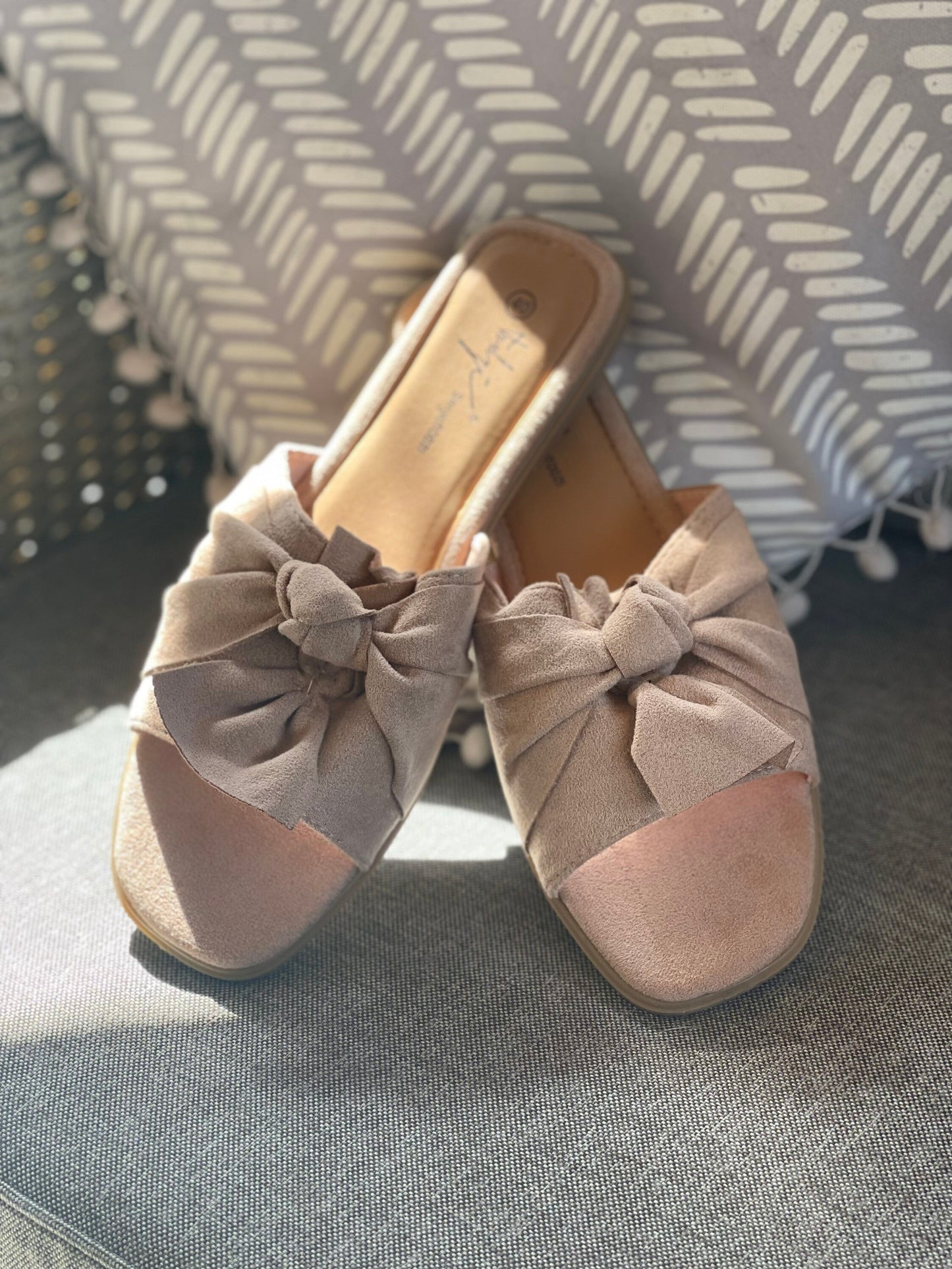 Made in Italy Beige Tie Knot Suede Sandals