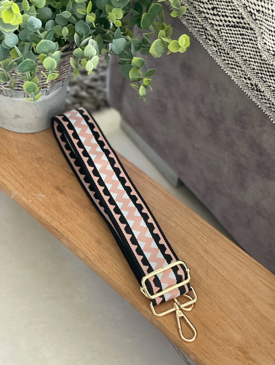 Pink and Black Zig Zag Patterned Handbag Straps, Detachable Bag Strap, Crossbody Long Strap, Clip On Bag Strap GOLD hardware