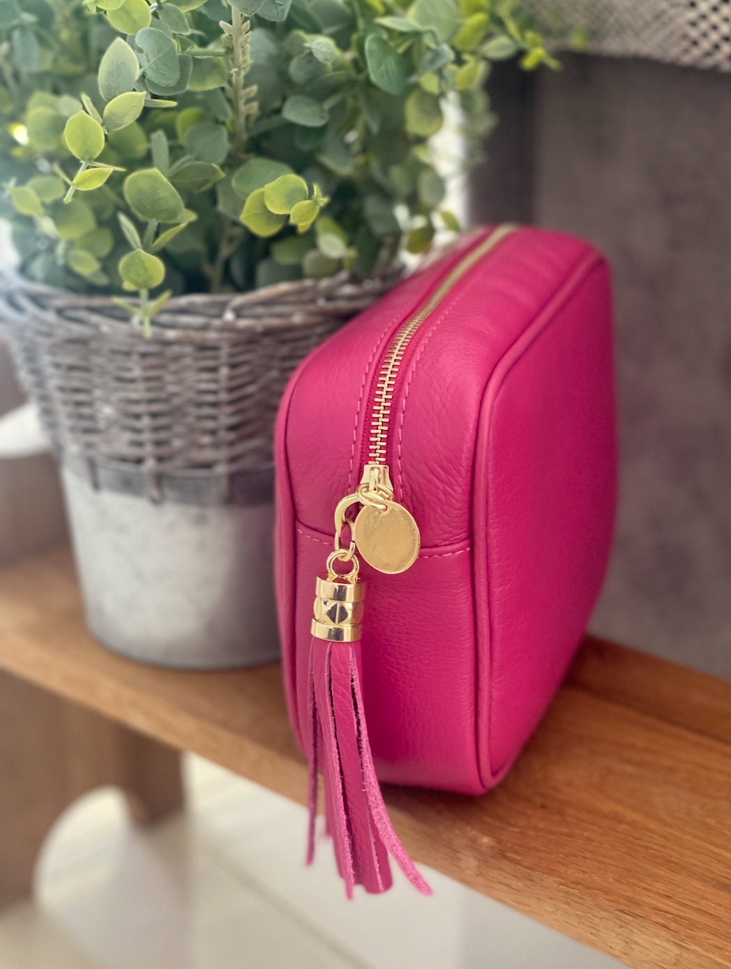 Made in Italy Fuchsia GOLD Hardware Side Tassel Leather Camera Bag Crossbody Bag Handbag Crossbody Strap