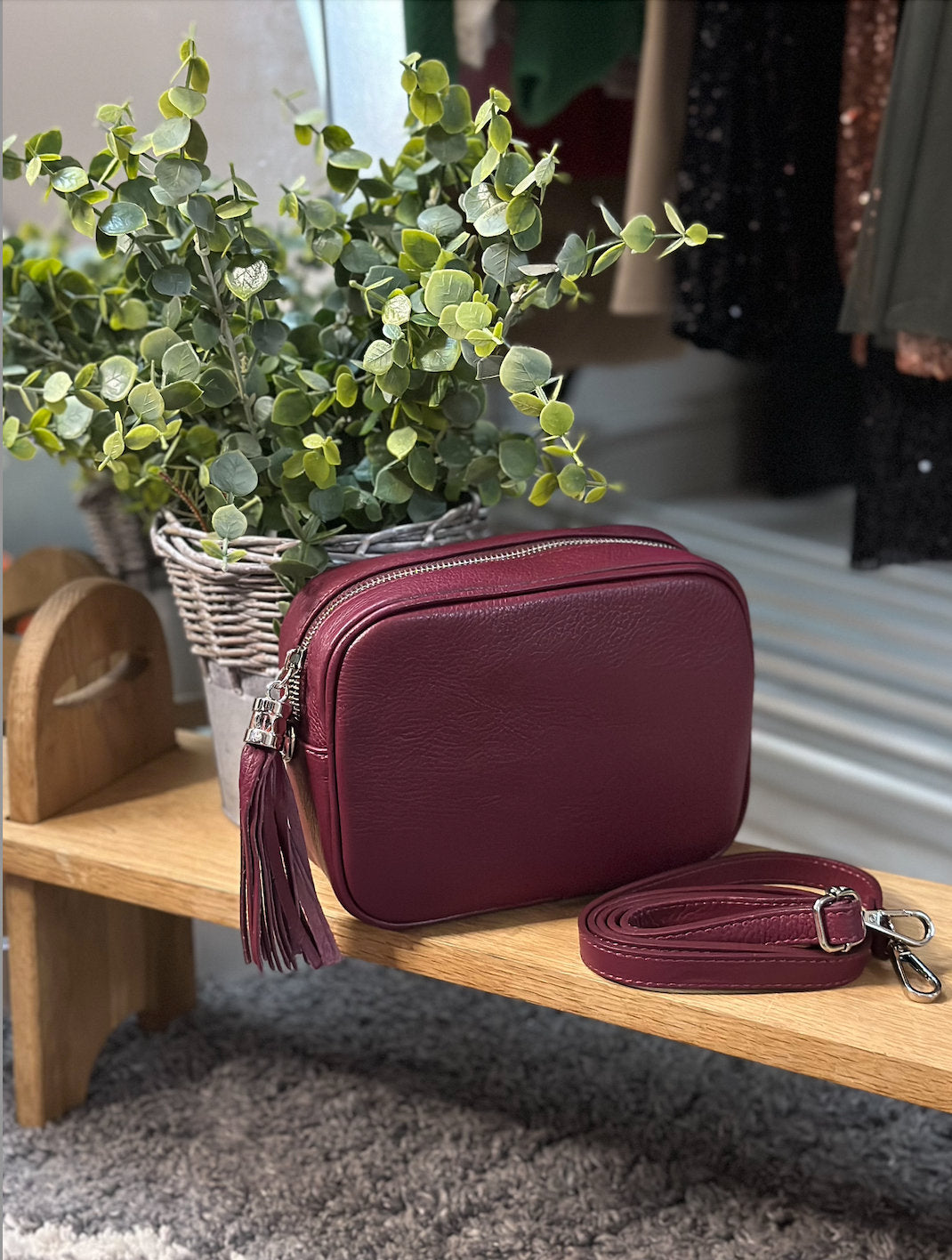 Made in Italy Burgundy Side Tassel Leather Camera Bag Crossbody Bag Handbag Crossbody Strap