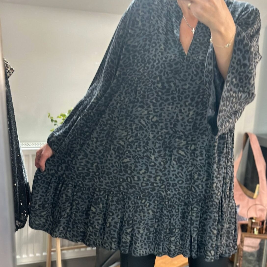 Made in Italy Black and Grey Small Leopard Sharp Digital Print Tiered Smock Dress, Shirt